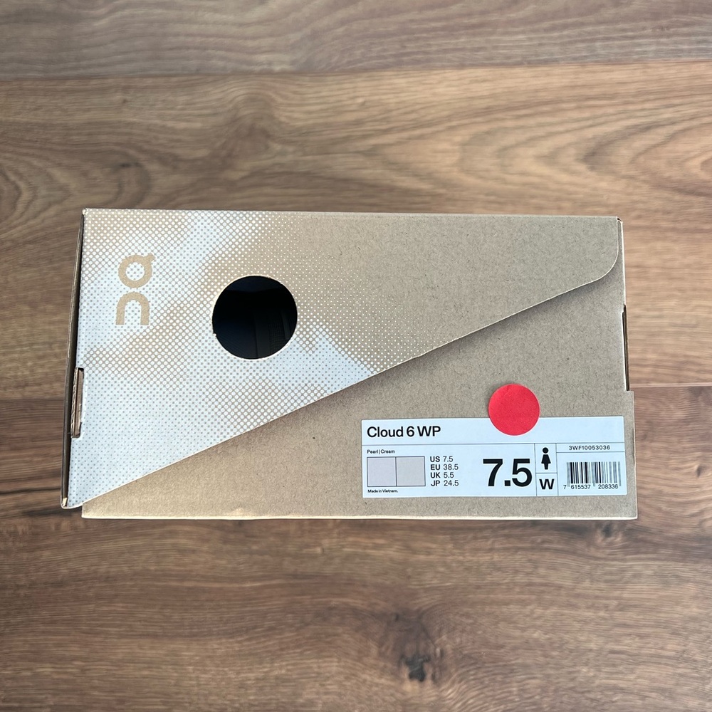 ON Clouds | Women’s Cloud 6 Waterproof Sneaker size 7.5 - Picture 7 of 10